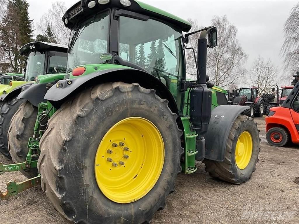 John Deere 6155R الجرارات