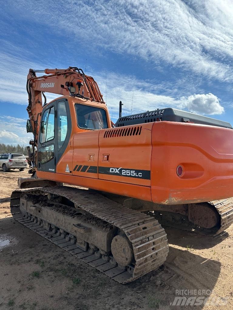 Doosan DX 255 LC حفارات زحافة