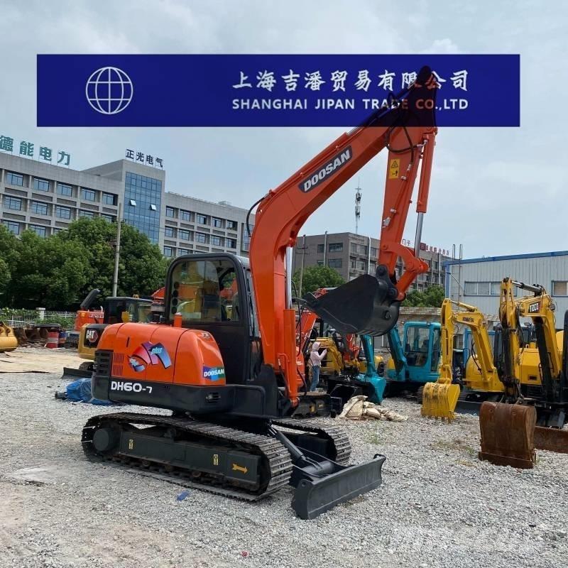 Doosan DH 60 حفارات زحافة