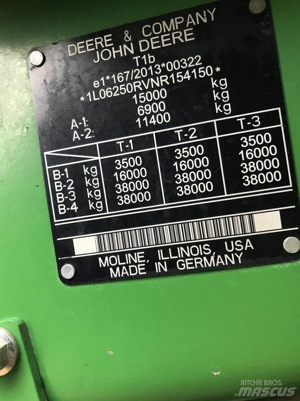 John Deere 6R 250 الجرارات