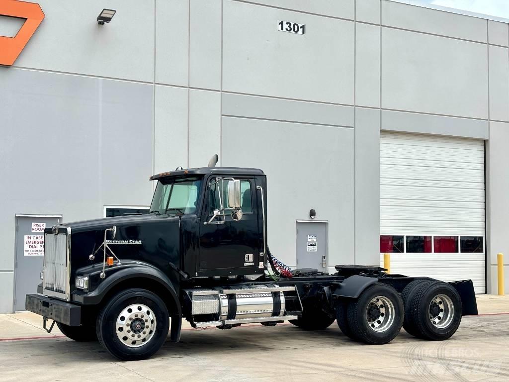 Western Star 4900 وحدات الجر