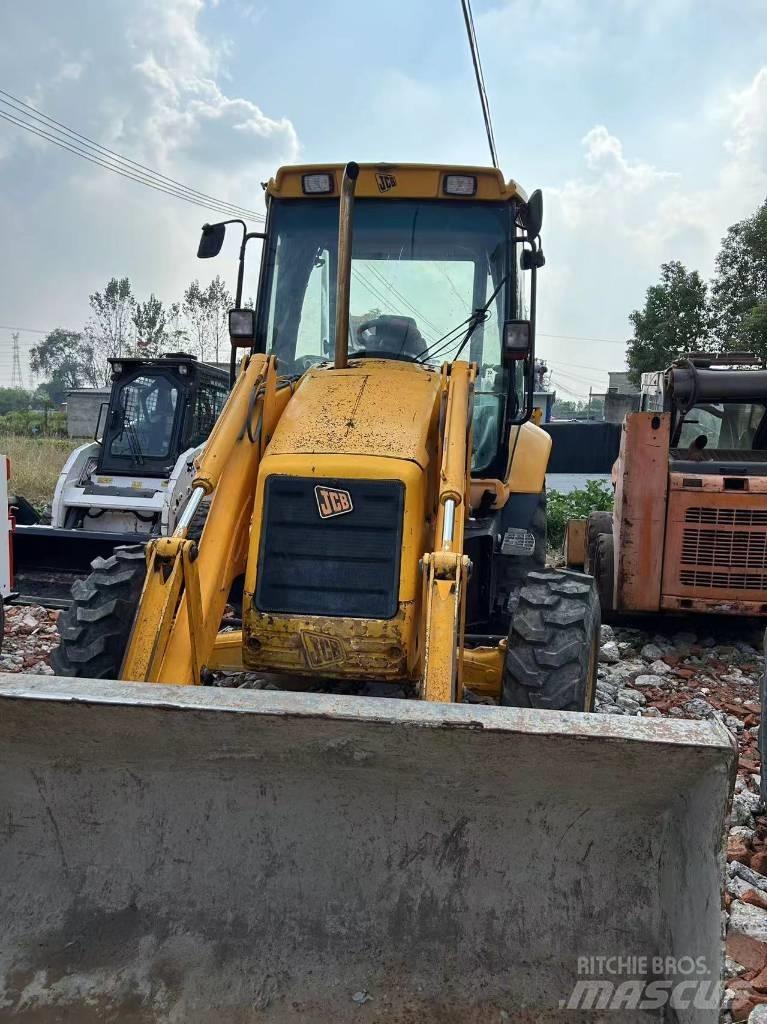 JCB 3 CX لوادر ذات جرافات عكسية