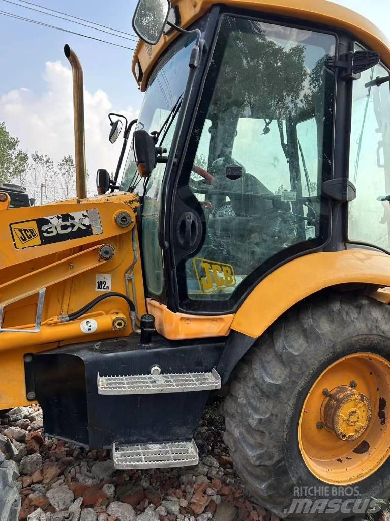 JCB 3 CX لوادر ذات جرافات عكسية