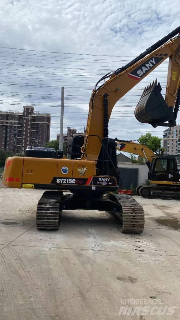 Sany SY 215 C حفارات زحافة
