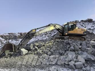 Volvo EC 240 C حفارات زحافة