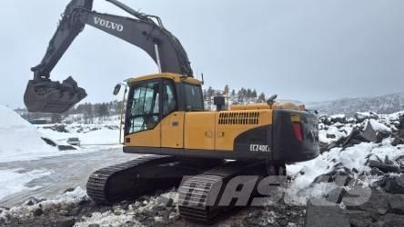 Volvo EC 240 C حفارات زحافة