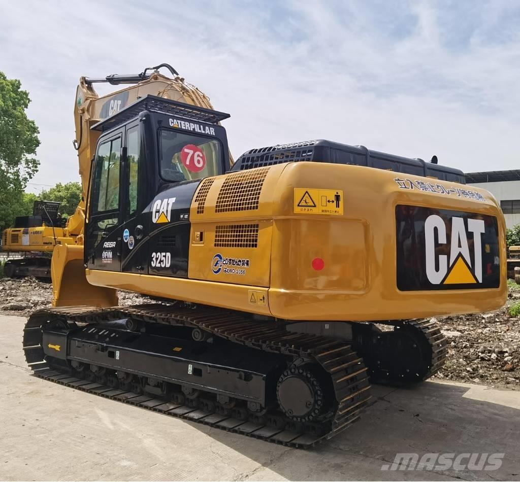 CAT 325 D حفارات زحافة
