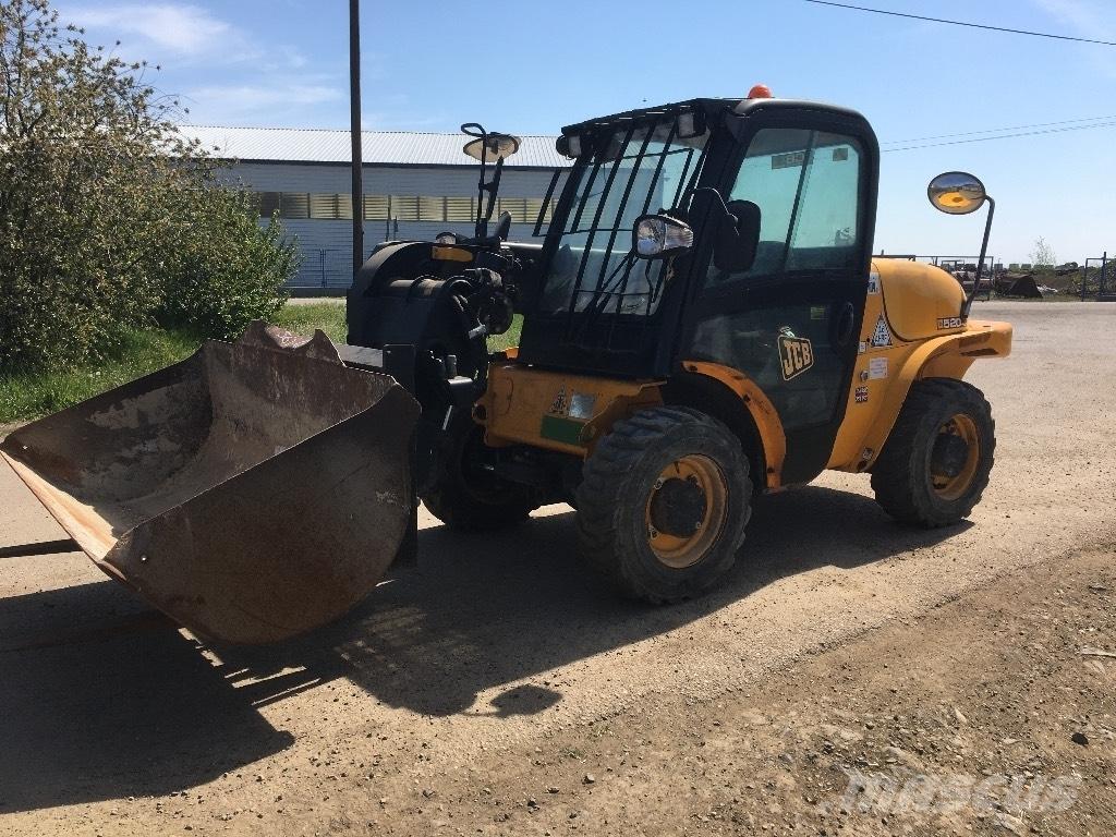 JCB 520-40 مناولات متداخلة