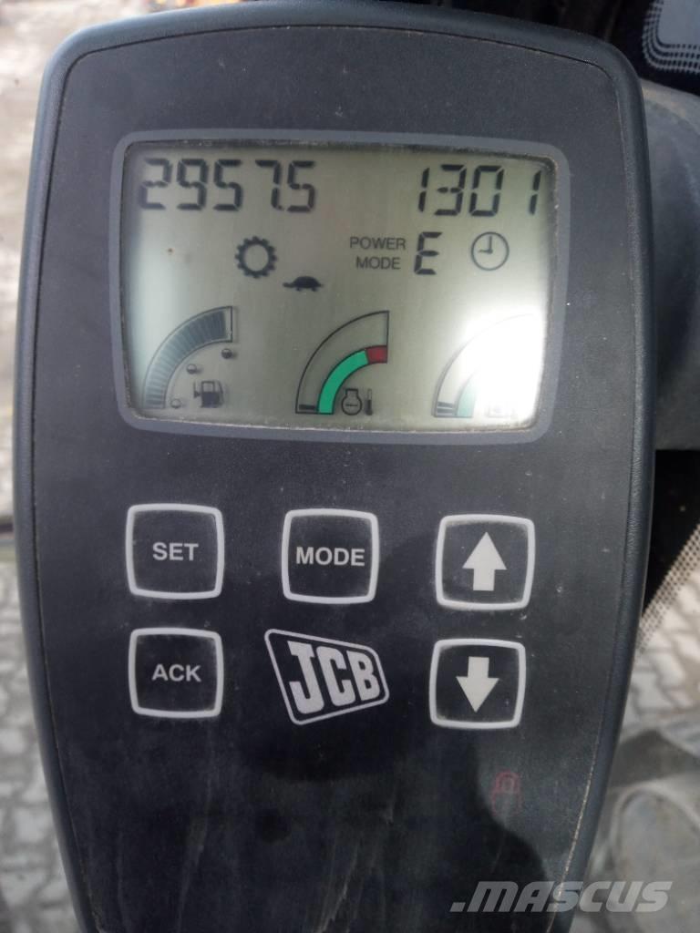 JCB JS200 حفارات زحافة