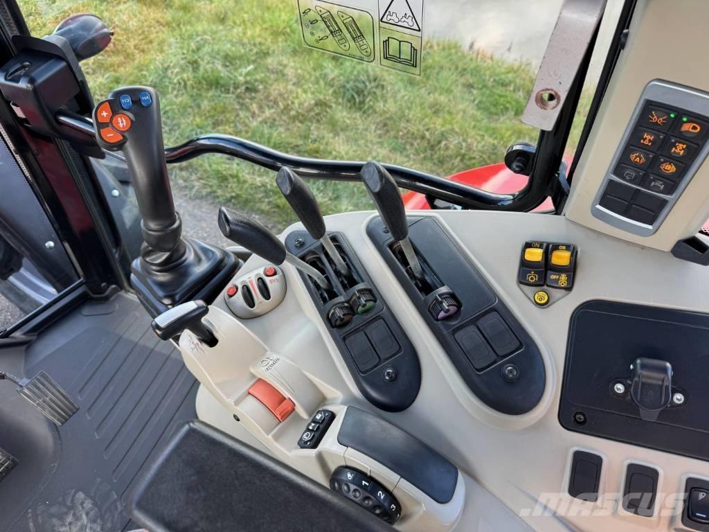 Massey Ferguson 5609 الجرارات