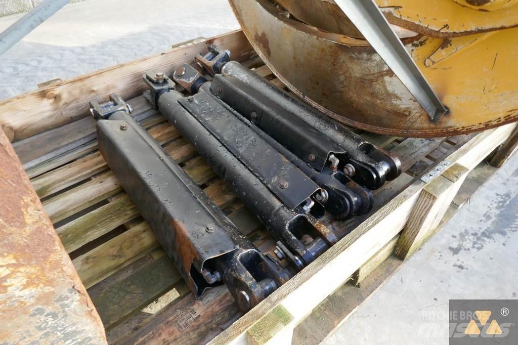 CAT 525D Grapple مكونات أخرى