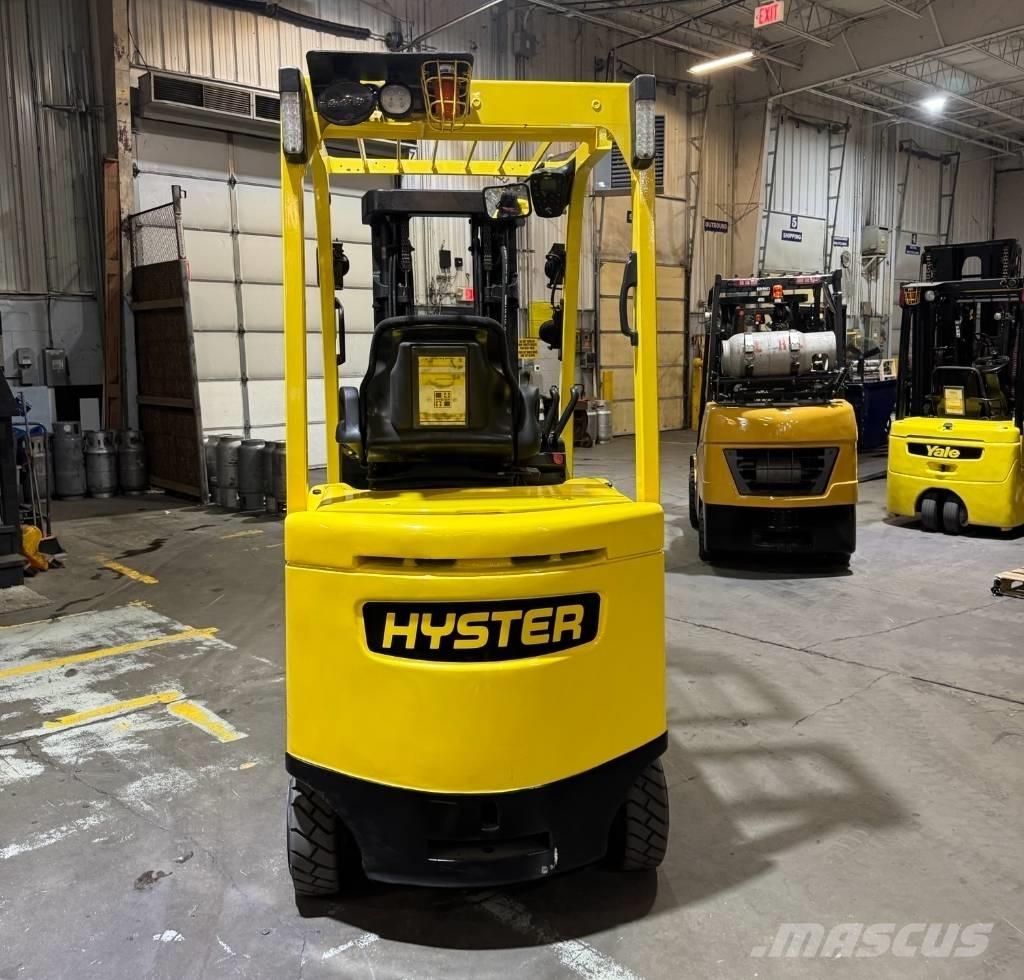 Hyster E 60 XN شاحنات ذات رافعات شوكية تعمل بالكهرباء