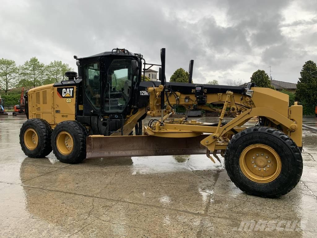 CAT 12 M 3 معدات تمهيد الطرق