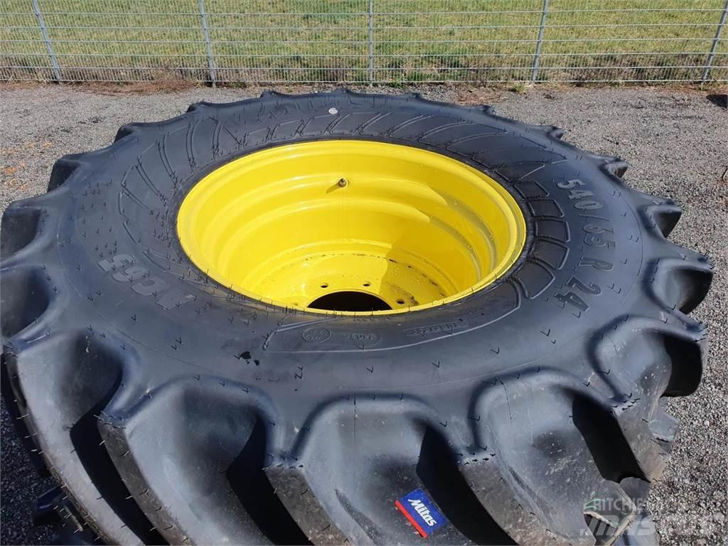 Mitas 540/65R24 x2 الإطارات والعجلات والحافات