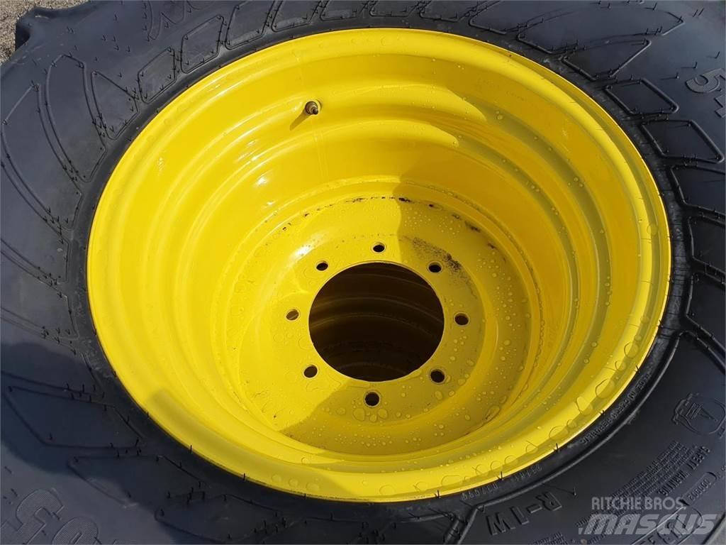 Mitas 540/65R24 x2 الإطارات والعجلات والحافات