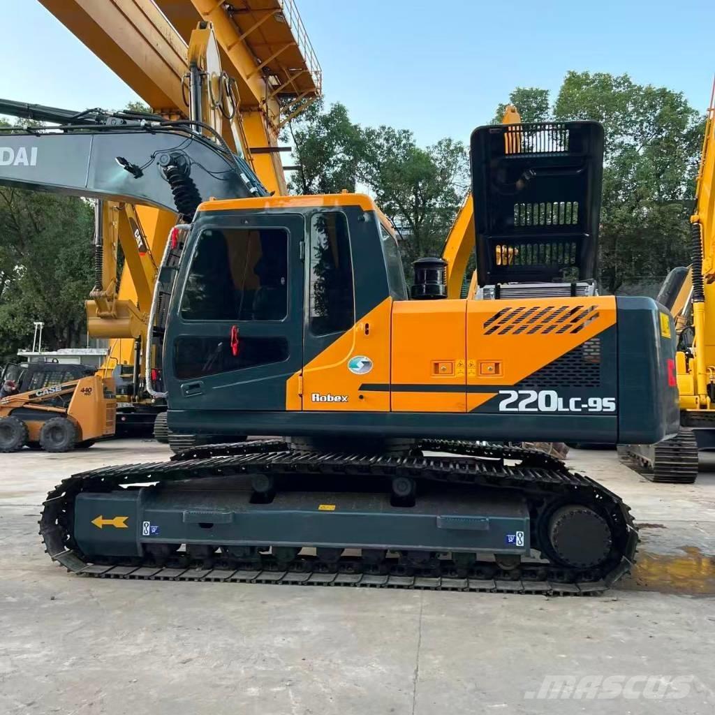 Hyundai 220LC-9S حفارات صغيرة أقل من 7 طن (حفارات صغيرة)