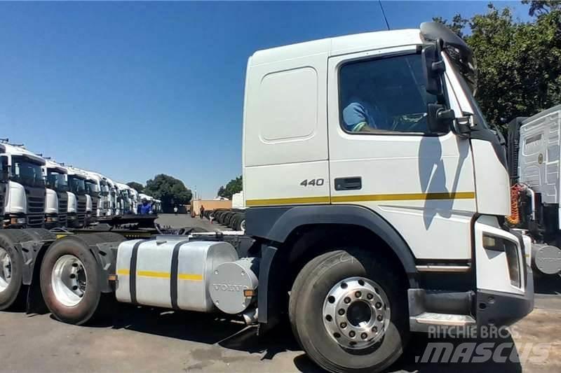 Volvo FH 440 شاحنات أخرى
