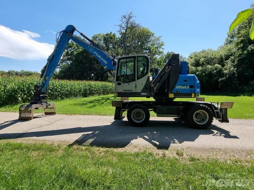 Fuchs MHL 250 مناولات المخلفات / مناولات صناعية