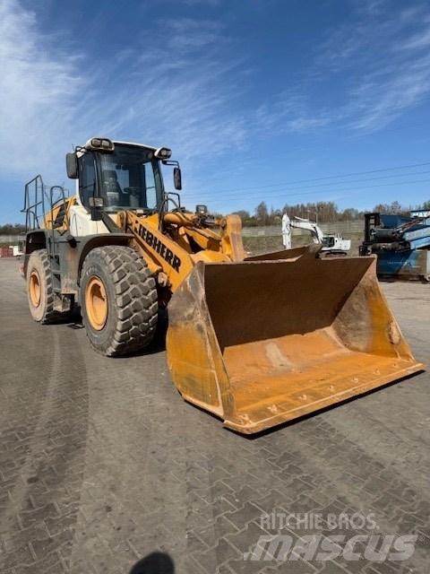 Liebherr L 550 لوادر بعجل
