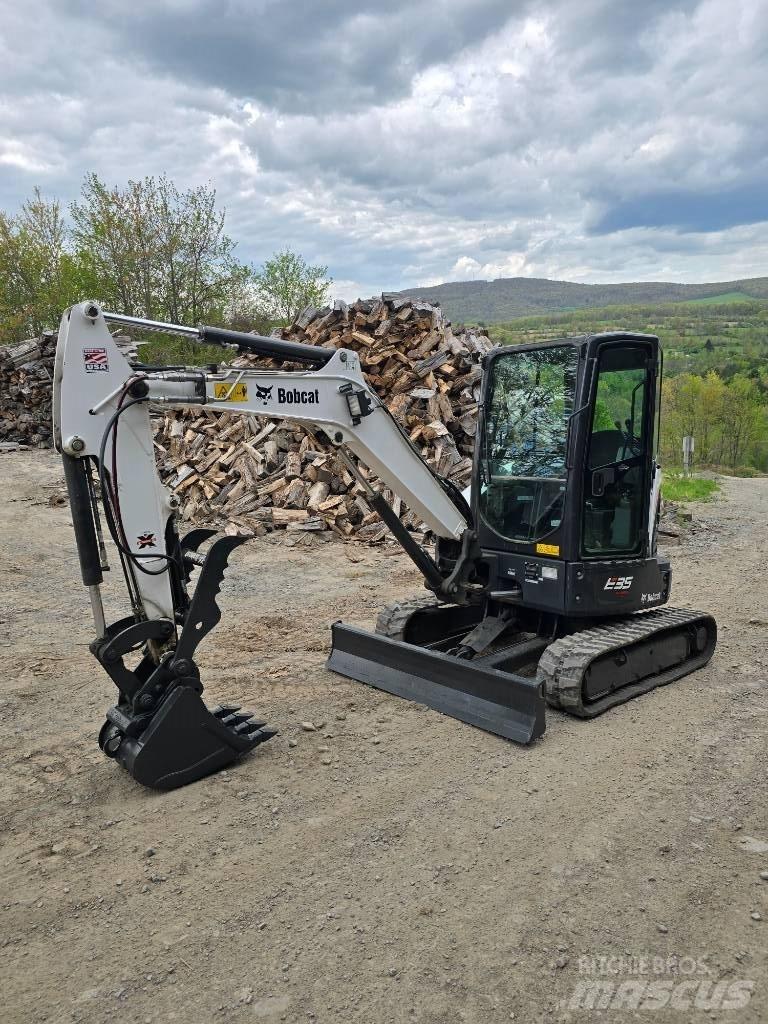 Bobcat E35 حفارات صغيرة أقل من 7 طن (حفارات صغيرة)
