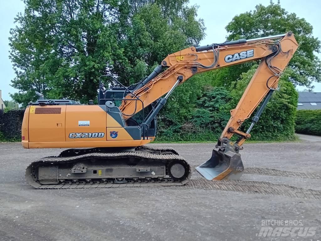 CASE CX 210 D حفارات زحافة