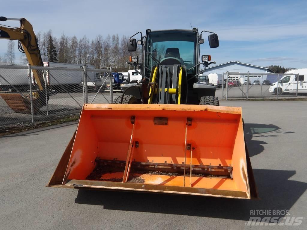 Kramer 880 لوادر بعجل