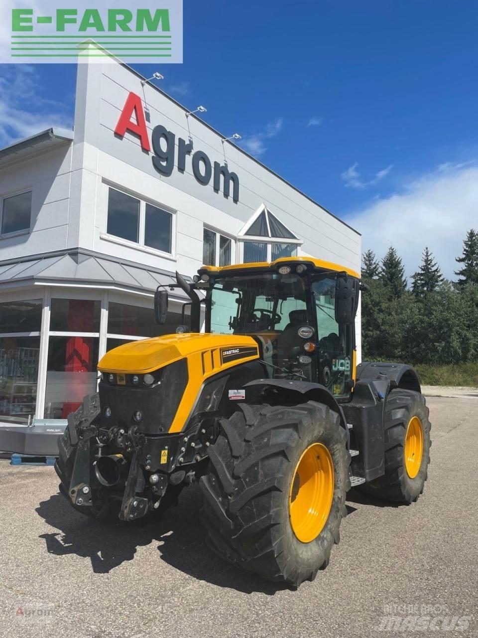 JCB fastrac 4220 الجرارات