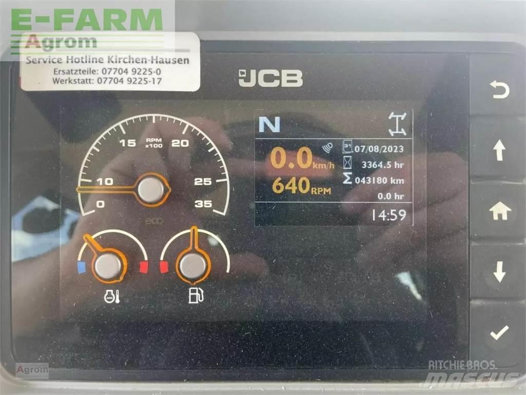 JCB fastrac 4220 الجرارات