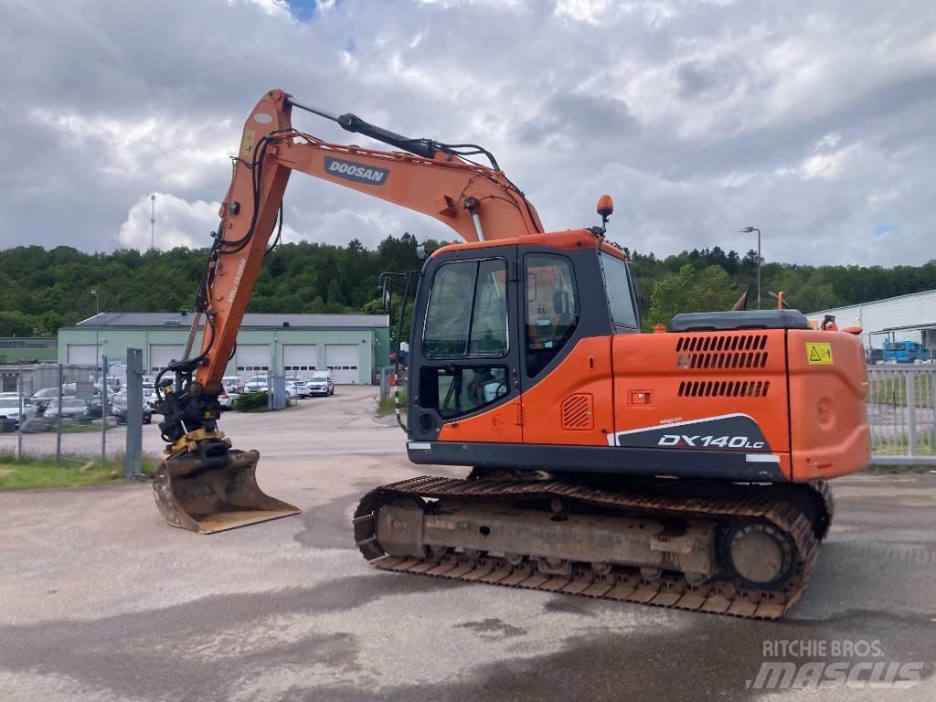 Doosan DX 140 LC-3 حفارات زحافة