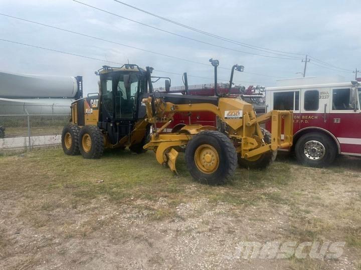 CAT 140 M معدات تمهيد الطرق
