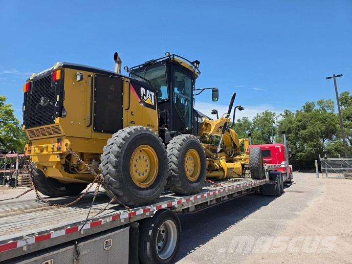 CAT 140 M معدات تمهيد الطرق
