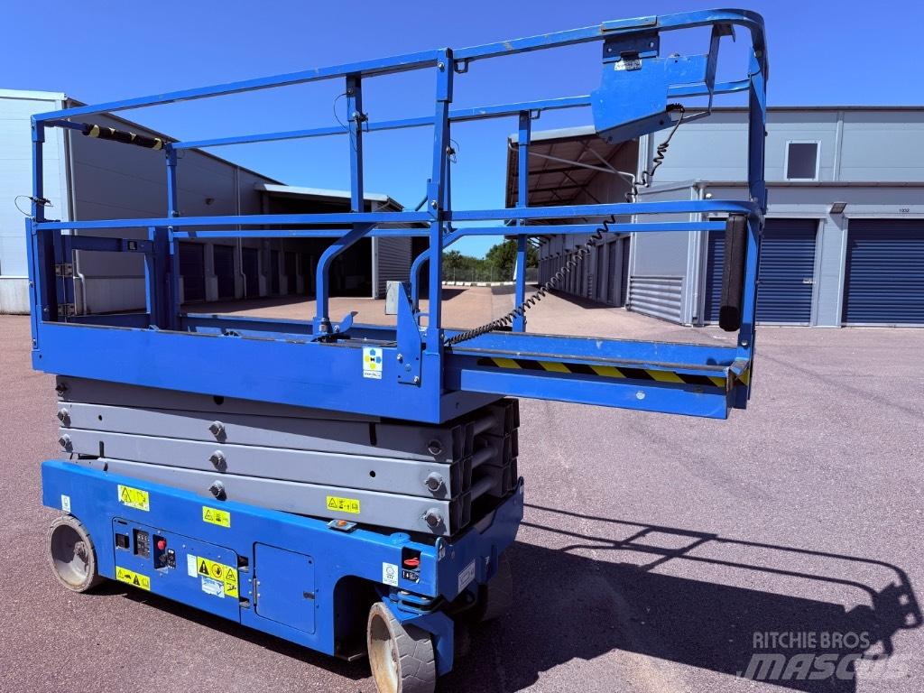 Genie GS 2632 رافعات مقصية الشكل