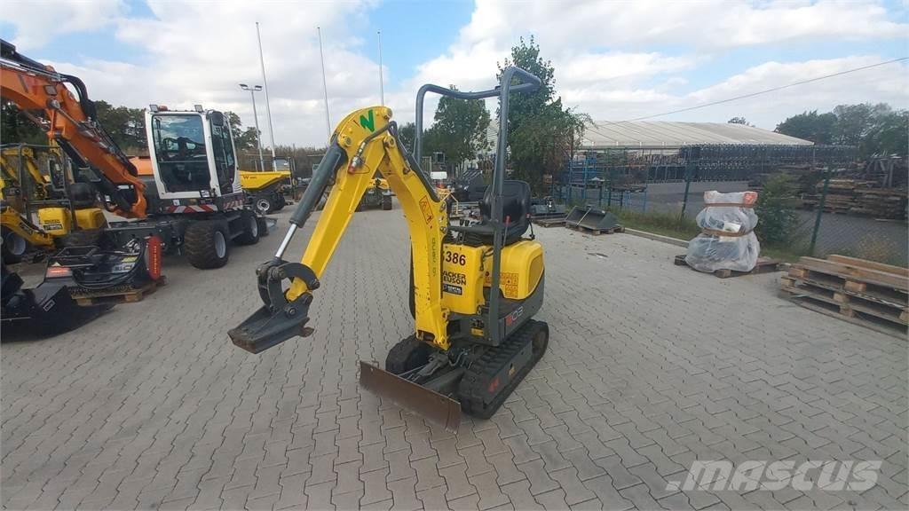 Wacker Neuson 803 حفارات زحافة