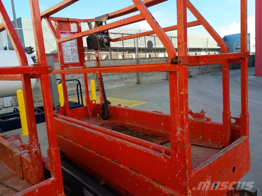 Haulotte Optimum  6 رافعات مقصية الشكل