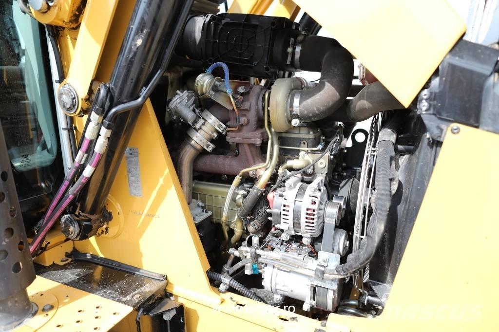 CAT 432 F2 لوادر ذات جرافات عكسية