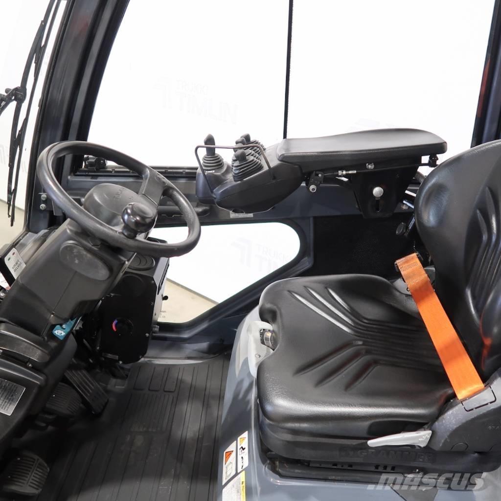 Toyota 02-8FGF25 شاحنات LPG