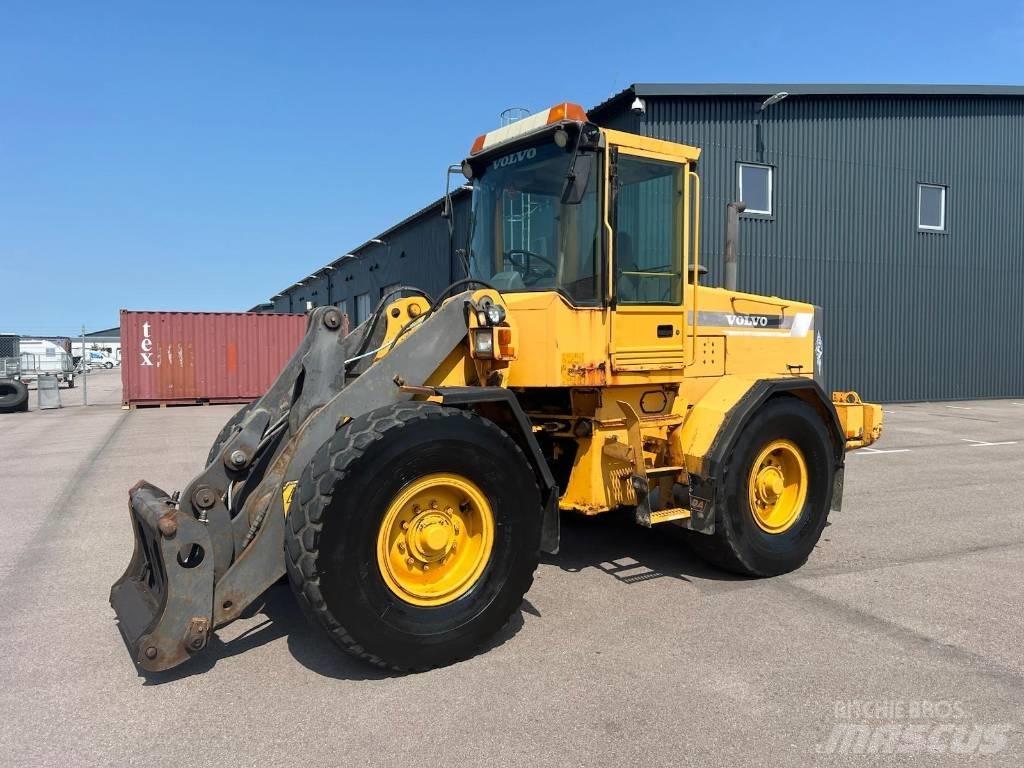 Volvo L 70 C لوادر بعجل
