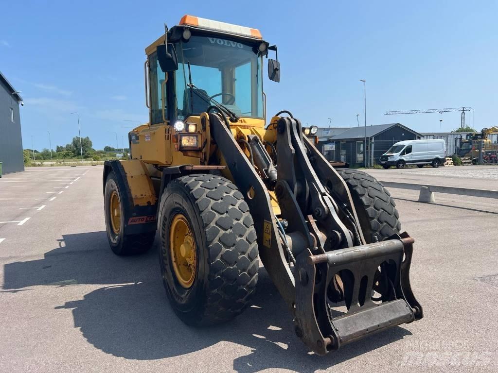 Volvo L 70 C لوادر بعجل