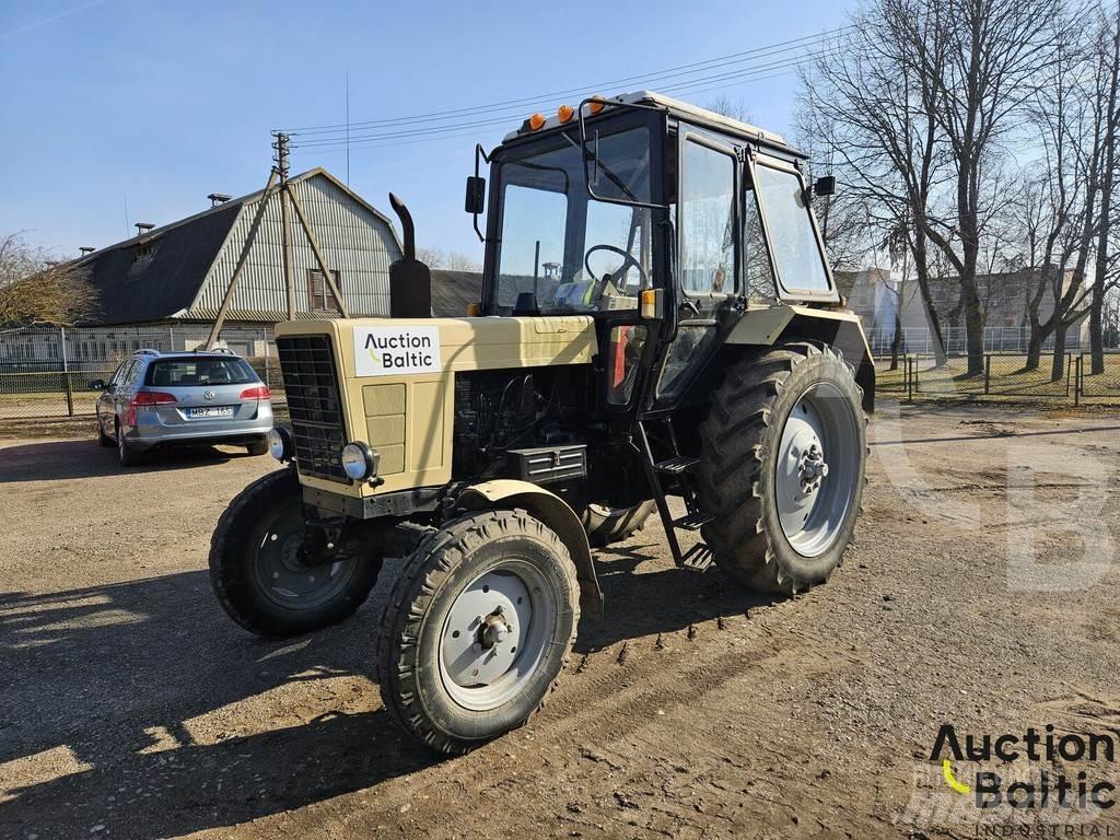 MTZ 82UK الجرارات