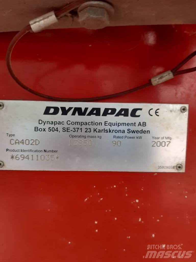 Dynapac CA 402 D مداحل ثنائية الاسطوانة