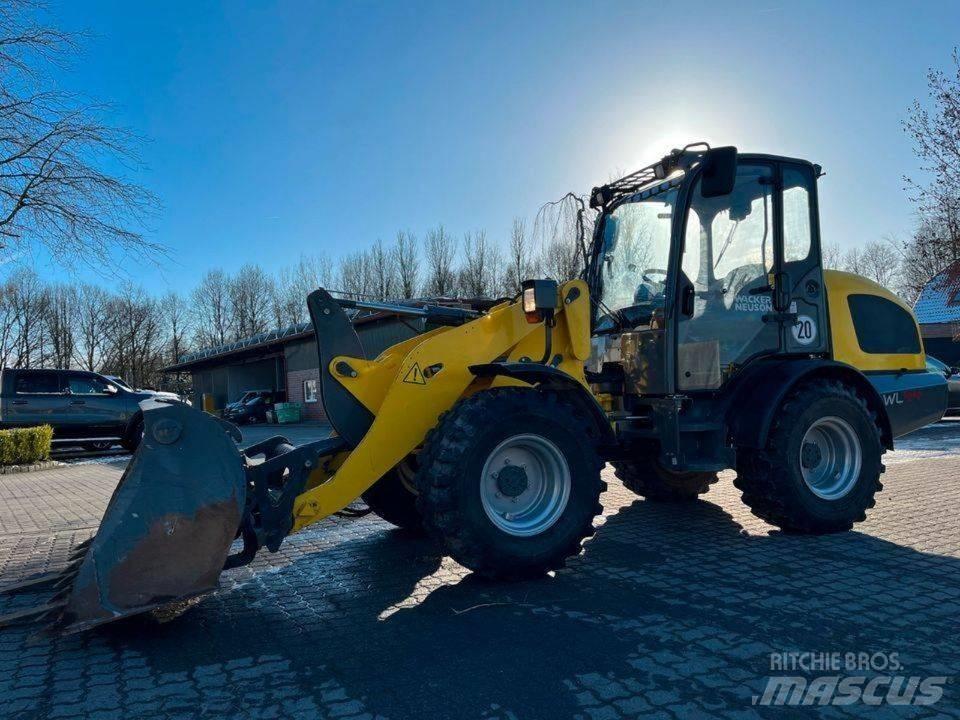 Wacker Neuson WL44 لوادر بعجل