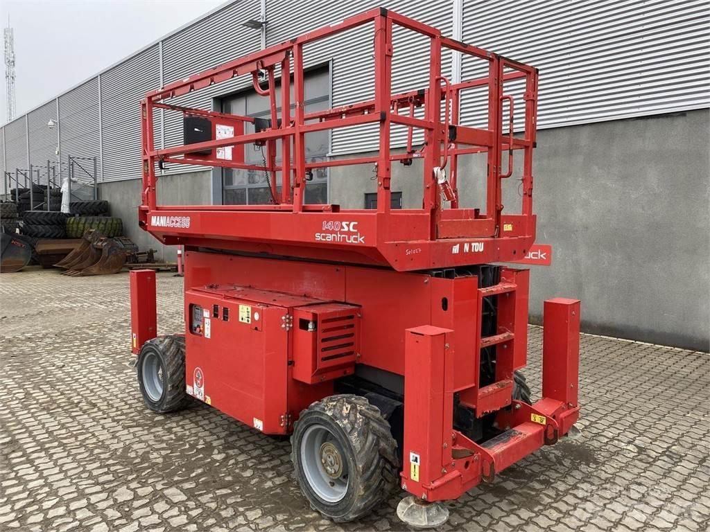 Manitou 140SC رافعات مقصية الشكل