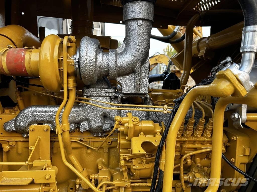 CAT D7G بلدوزرات مجنزرة