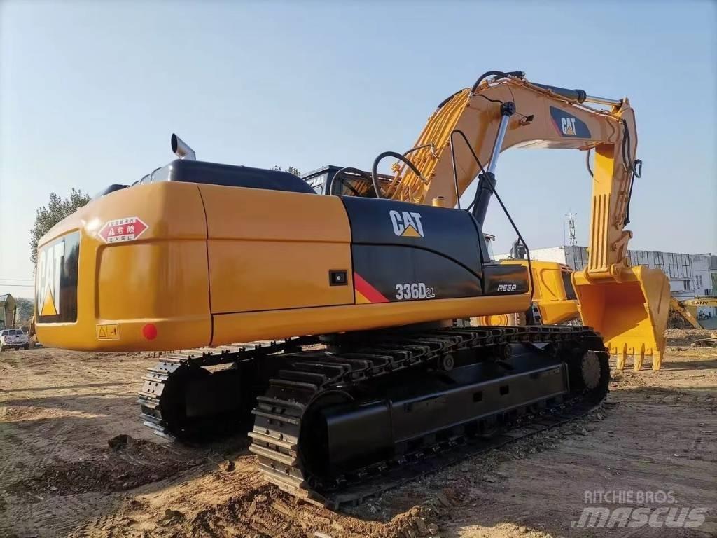 CAT 336 D L حفارات زحافة