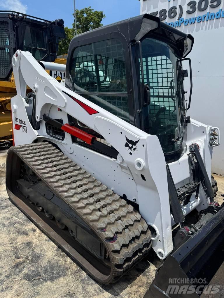 Bobcat T 740 لوادر انزلاقية التوجيه