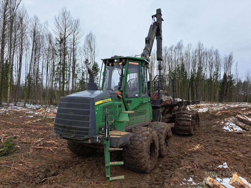 John Deere 1210 G شاحنات