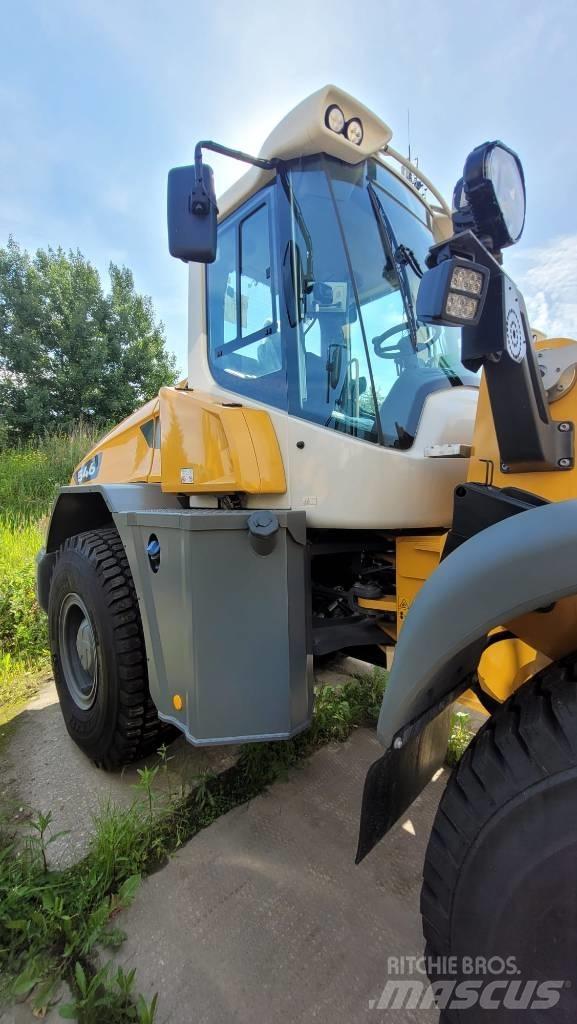 Liebherr L546 لوادر بعجل