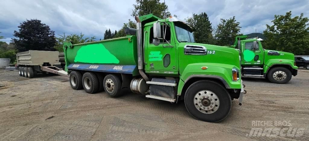 Western Star 4700 شاحنات قلابة