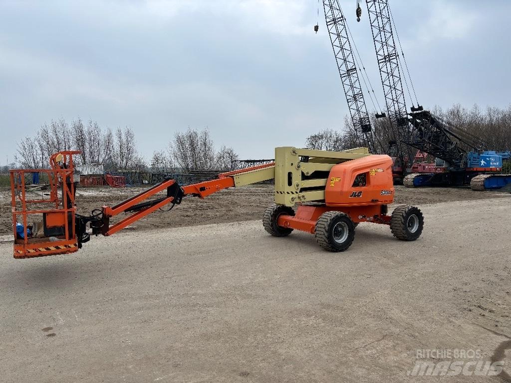 JLG 520 AJ رافعات سلة مفصلية