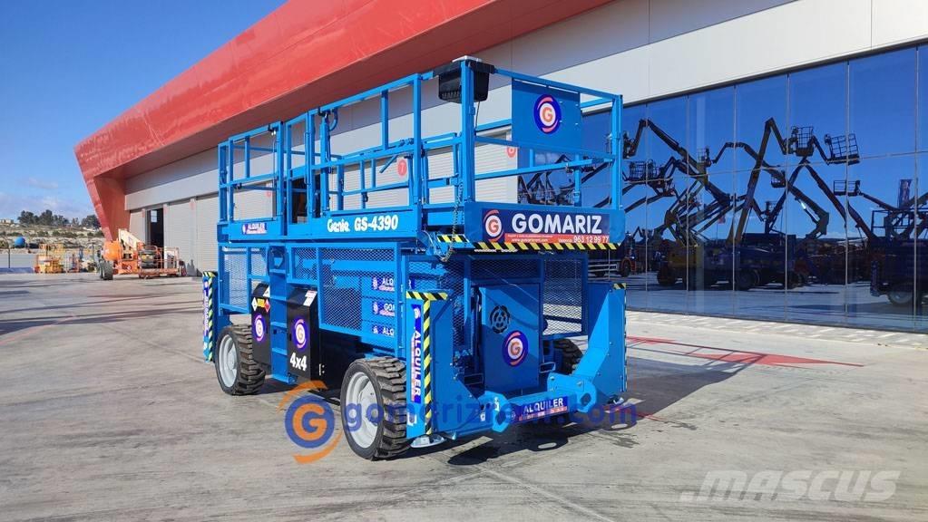 Genie GS 4390 RT رافعات مقصية الشكل